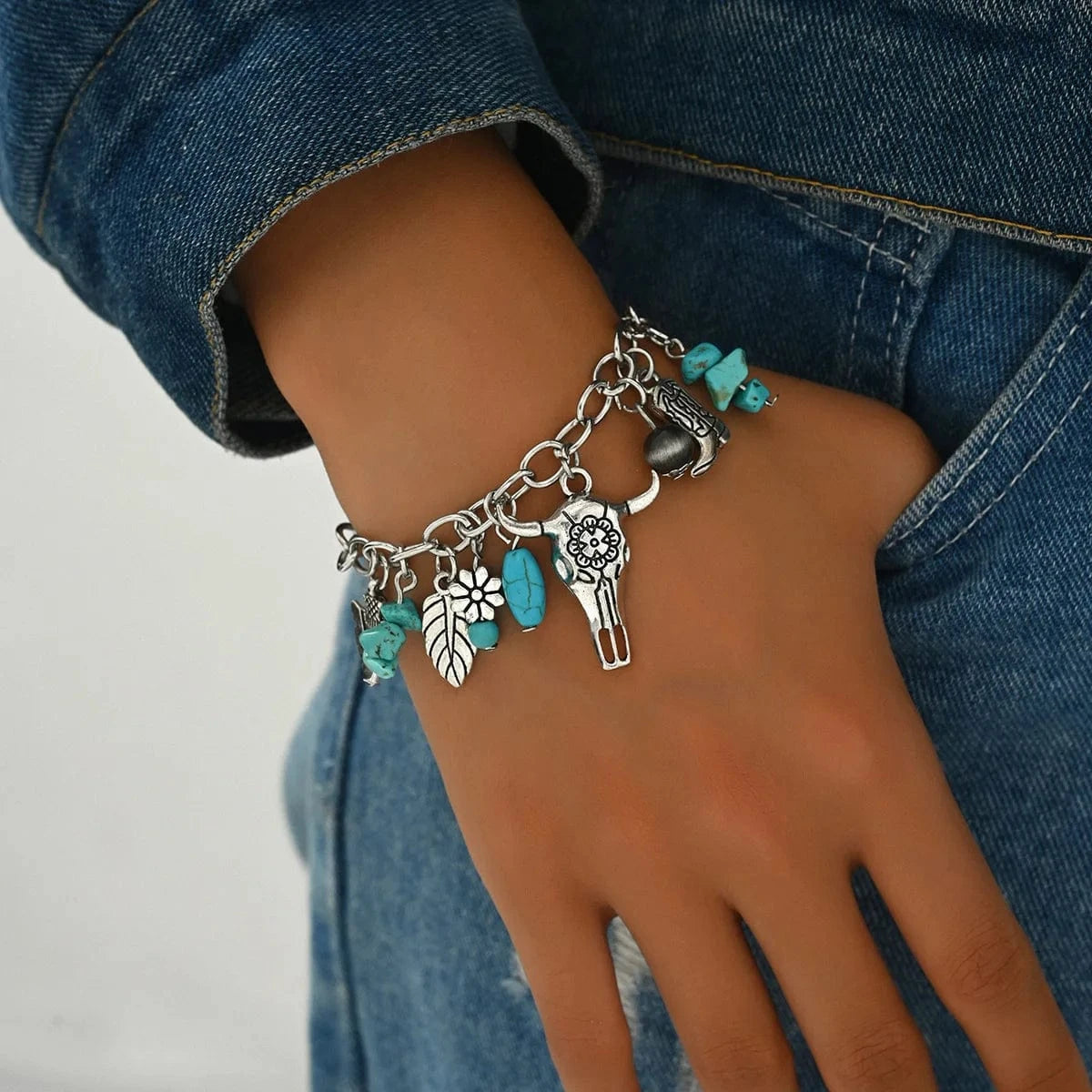 Boho Läderarmband med Turkosa Pärlor och Berlocker Stil 1 kedja