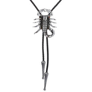 Bolo tie med 3D-skorpion i metall Antiksilver