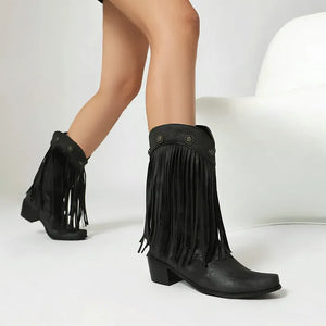 Cowboyboots med fransar och nitar i västernstil