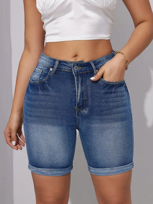 Högmidjade knälånga jeansshorts i skinny fit Blå / S