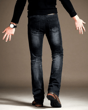 Utsvängda jeans för herr