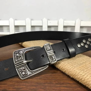 Westernbälte i äkta läder med stjärnnitar och vintage-spänne