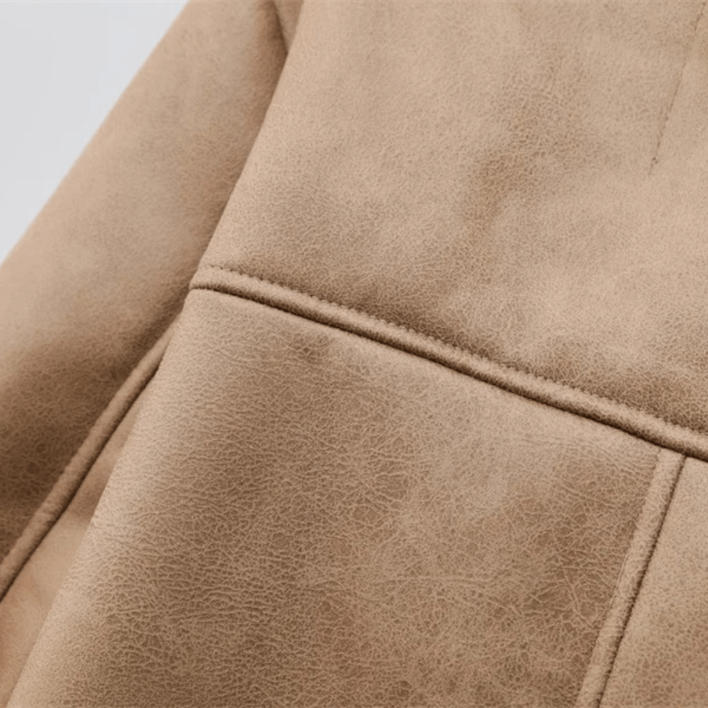 Beige shearlingjacka