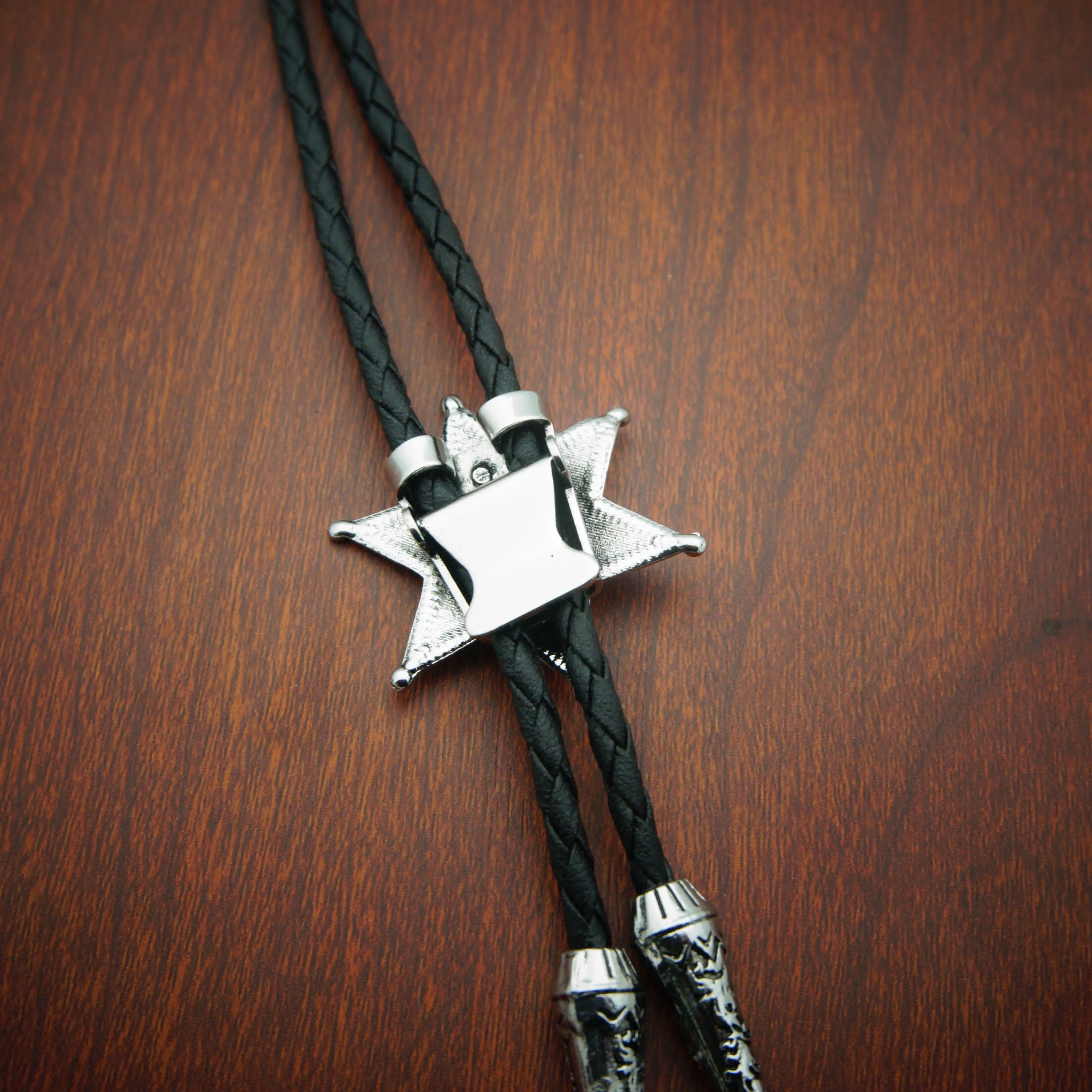 Bolo tie i silver med stjärnhänge Silver