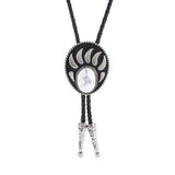 Bolo tie i silverfärgad björntassdesign med ädelstenslook Vit
