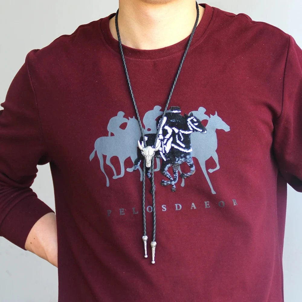 Bolo tie med tjurskalle i metall
