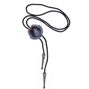 Bolo tie med vargmotiv i legering