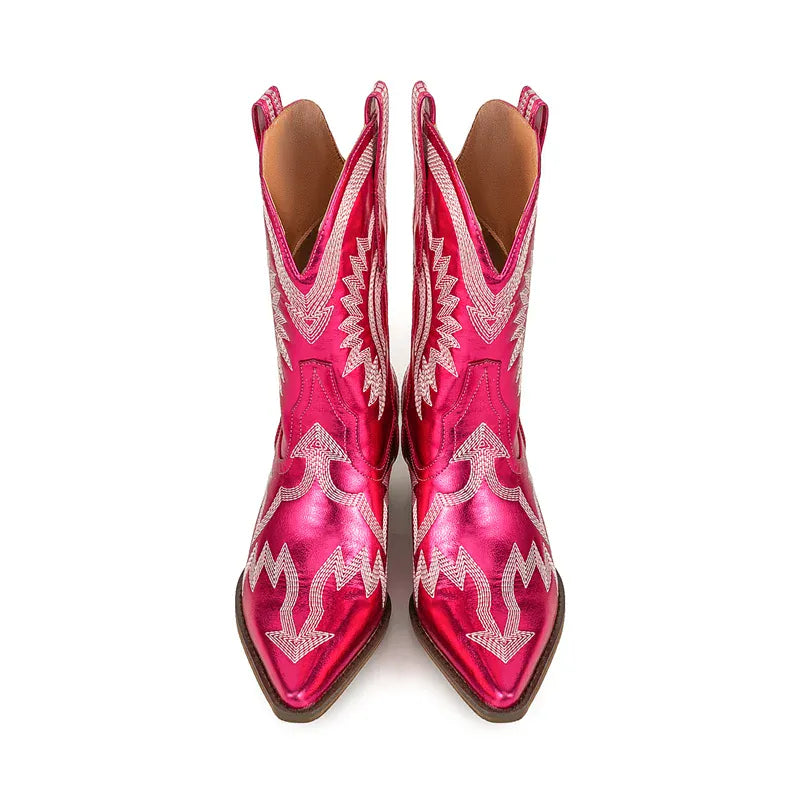 Broderade låga cowboyboots med chunky klack