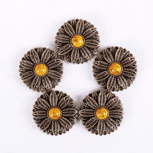 Concho i Antikkoppar med Blomdekor och Gul Turkossten 30mm