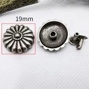 Concho i Antiksilver med Blommig Design