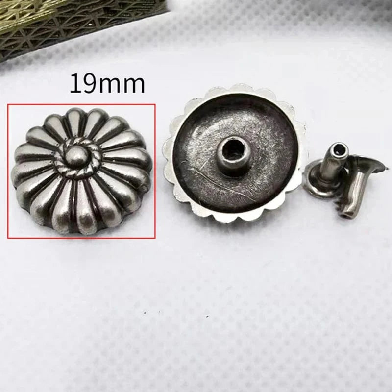 Concho i Antiksilver med Blommig Design