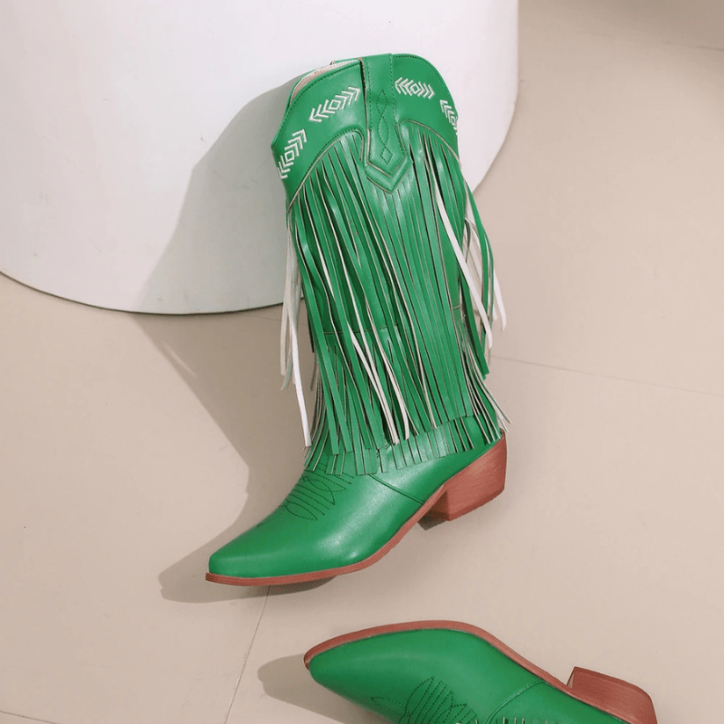 Cowboy boots mocka dam