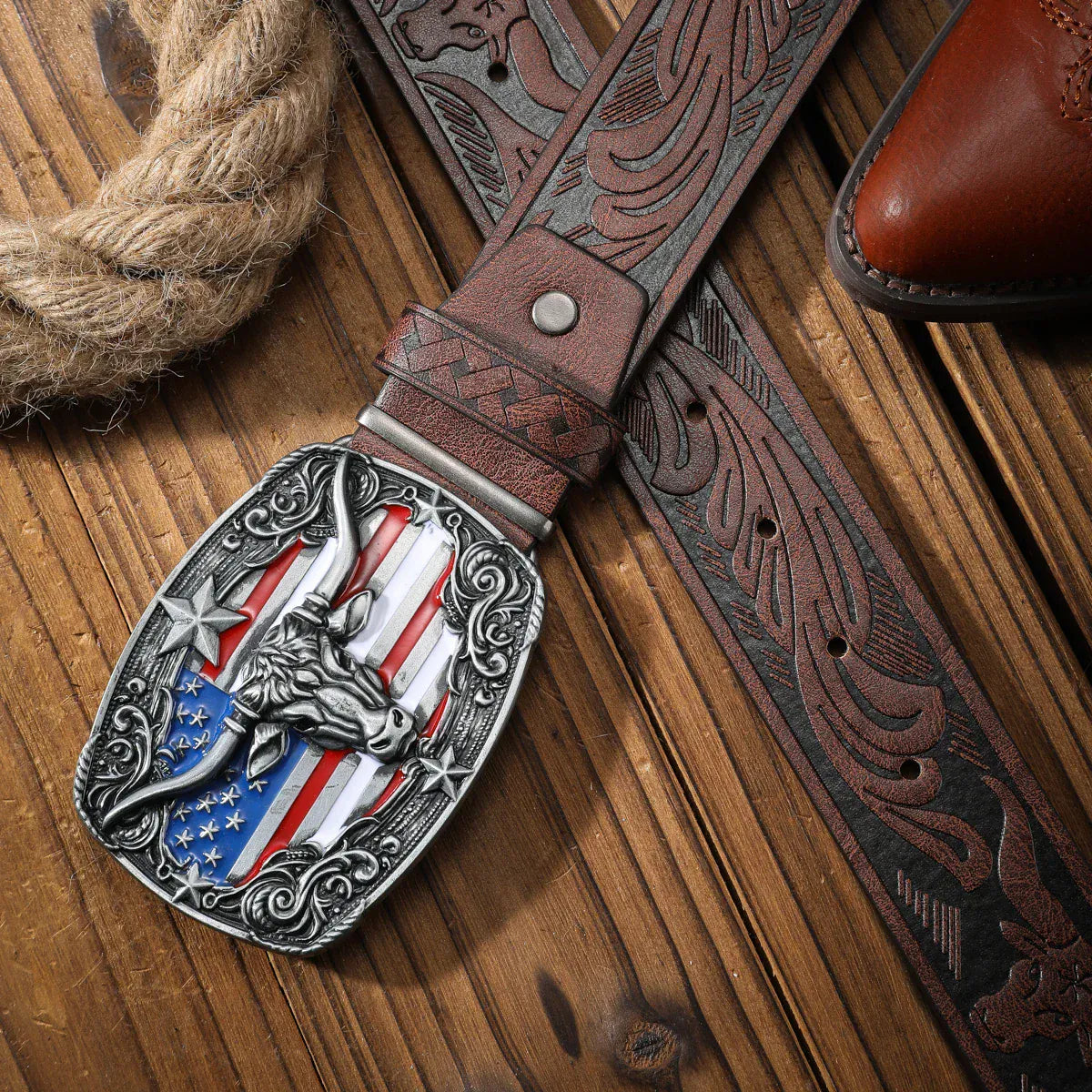 Cowboybälte med amerikansk flagga och Tjurspänne
