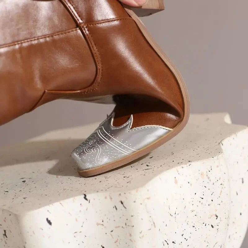 Cowgirl-Ankelboots med Metalltå