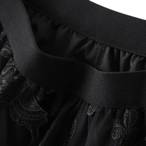 Lång tyllkjol med broderade fjärilar
