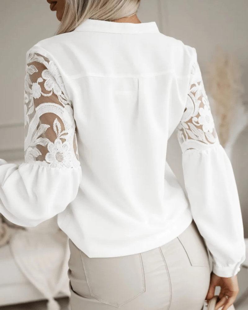 Modern blus med kinakrage och genomskinliga ärmar