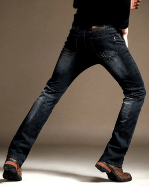 Utsvängda jeans för herr