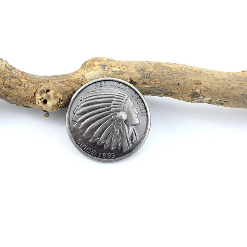 Vintage Concho i Zinklegering med Präglat Mönster och Skruvfäste Mörk silver B